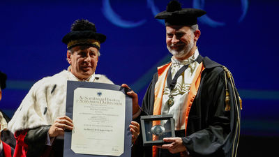 El Rey reivindica a Carlos III  al recibir el honoris causa de una universidad de Nápoles