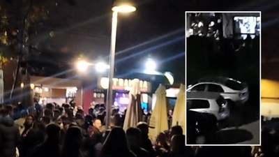¿Vivirías aquí? Orines, gritos, aglomeraciones... la pesadilla nocturna de cientos de vecinos  de la calle Quero